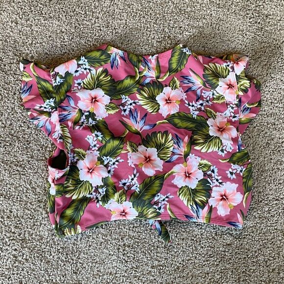 Beach Betty Floral Bathing Suit Top - Picture 3 of 4